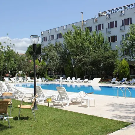 Hotel Konuk 2*