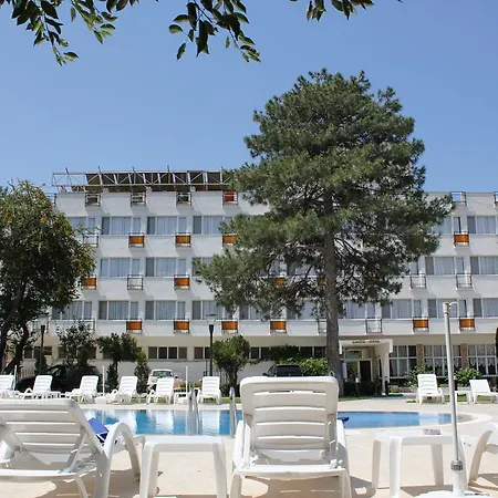 Konuk Hotel 2*